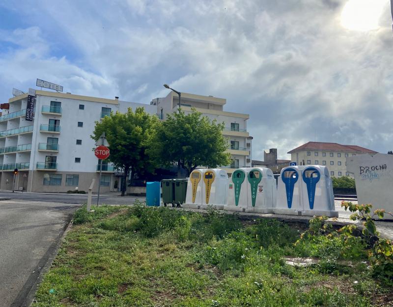 Câmara instala nova ilha ecológica na Avenida Beato Nuno